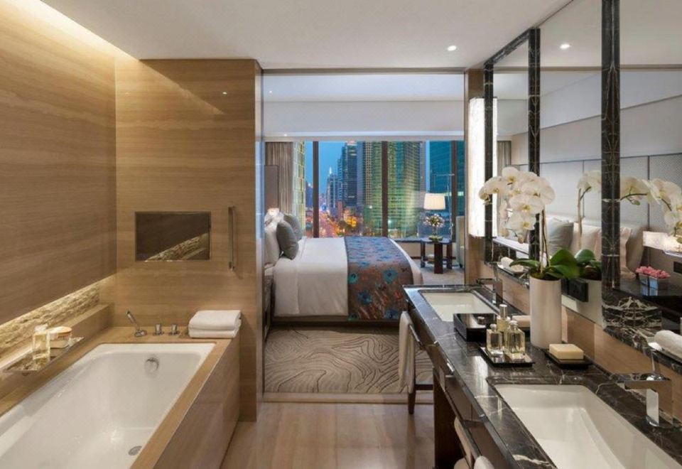 豪華江景大床房