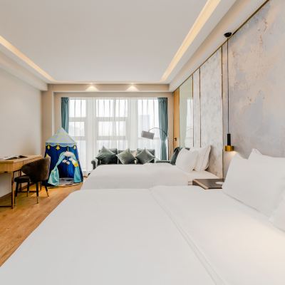 全景尊享家庭房（城市景觀+180°全景） 寬居飯店（成都寬窄巷子天府廣場店）優惠