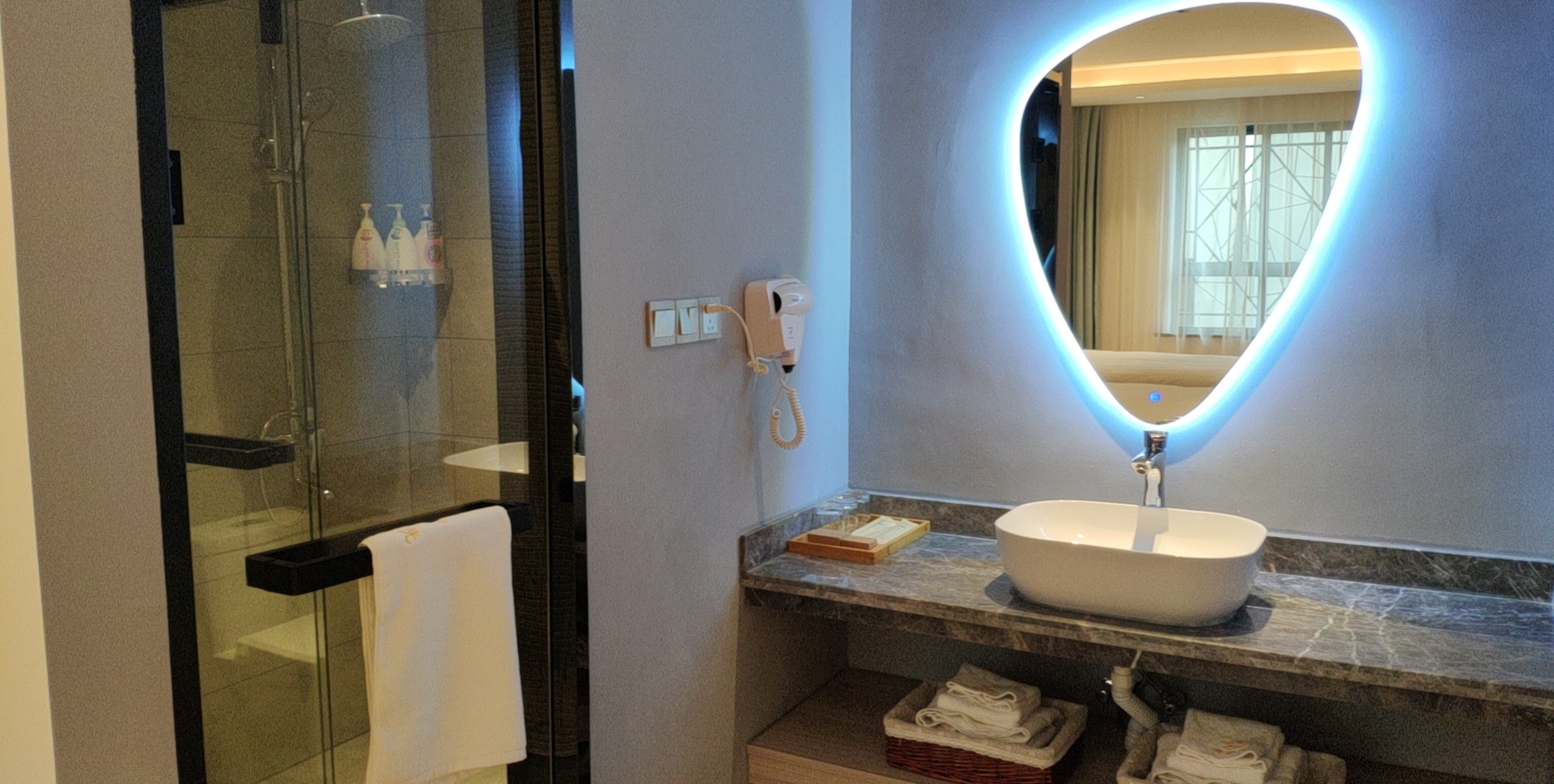 童沫苏风·亲子家庭房（徕芬吹风机+高清电视）