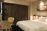 Jinjiang Inn Select (Shenyang North Railway Station Huigong Square) Hotels in 