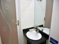 Home Inn Huaxuan Select Hotel (Huaxuan Select Hotel, Suchang West Road, Dongping County, Tai'an) Hotel a Dongping