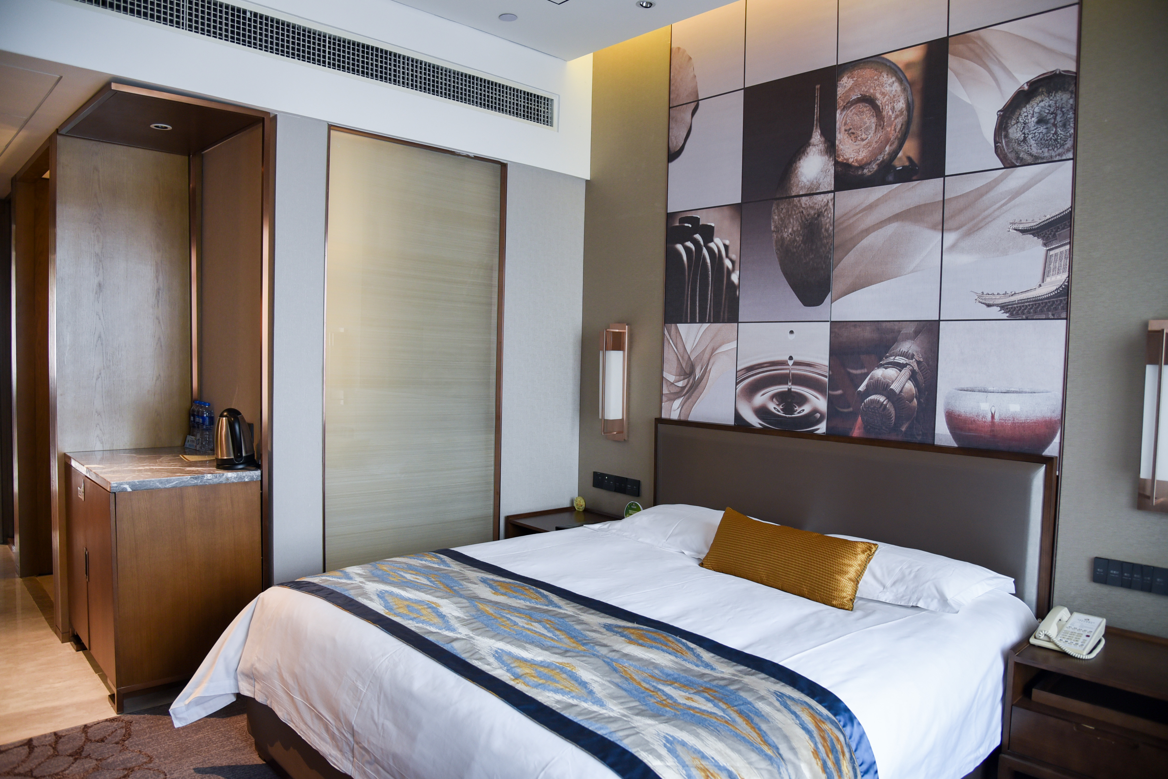 純凈豪華大床房-舒適貴妃榻