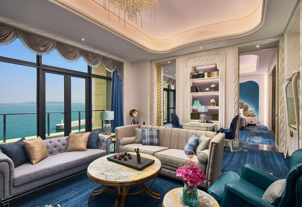 Wanda Vista Qingdao Oriental Film City HotelExecutive Sea View Suite