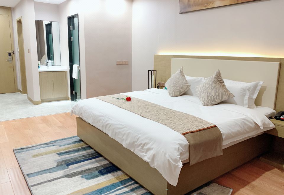 高级大床房（无窗）