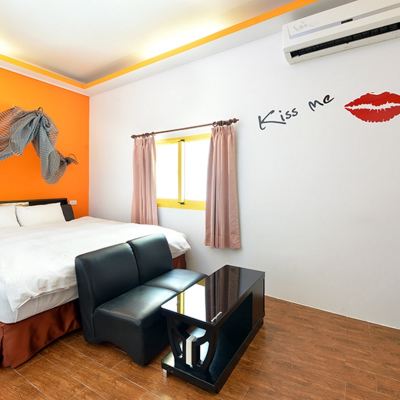 Double Room with queen size bed
