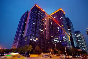 Maiwo Hotel (Zhengzhou East Railway Station Lianbang Building)