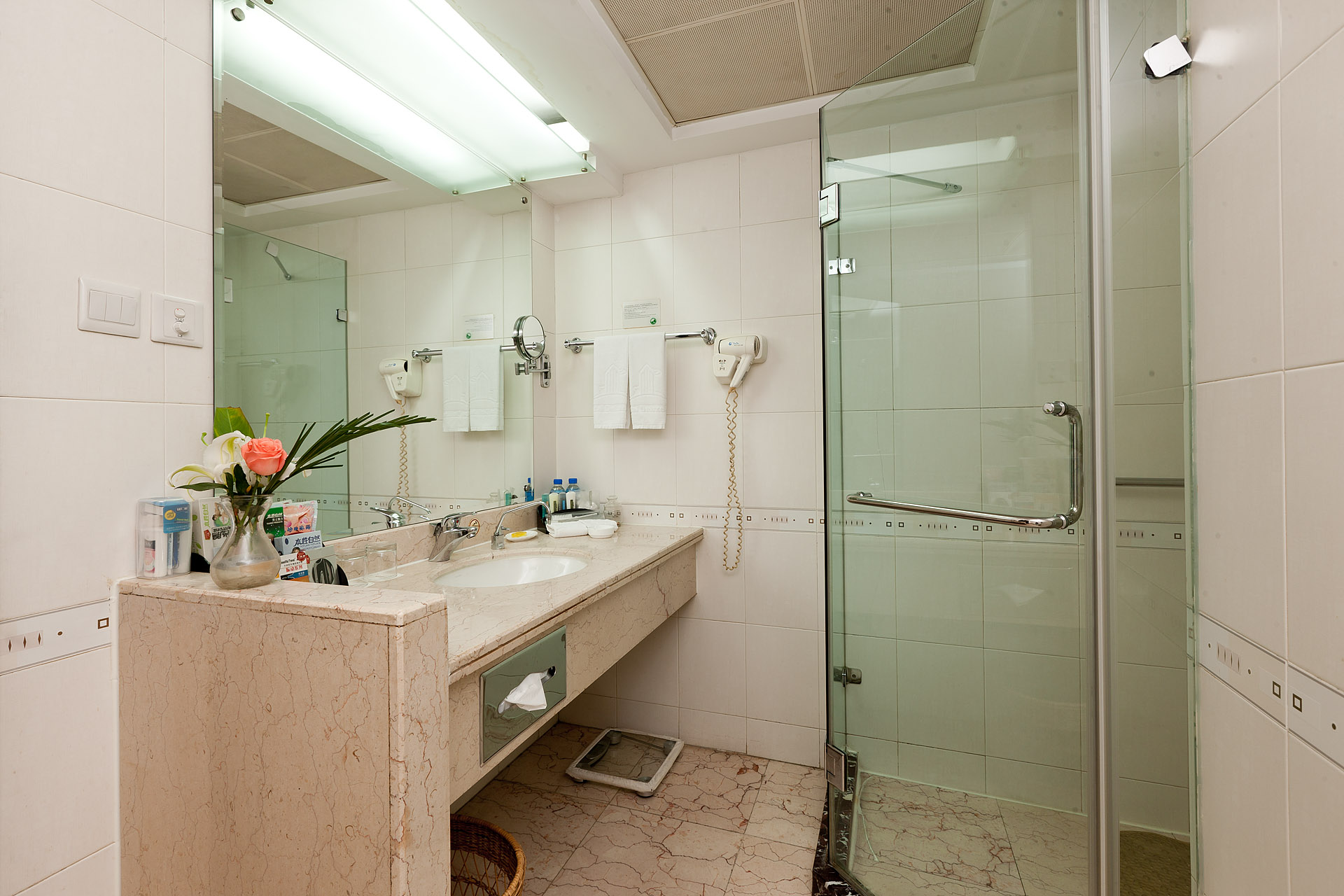 Oriental Deluxe Hotel精致套房