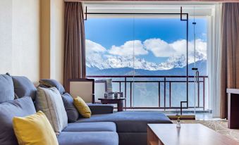 Deqin Snowy Land Shenchuan-Meili Eye View Hotel