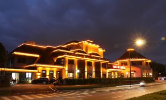 Longzhirun Resort Hotel