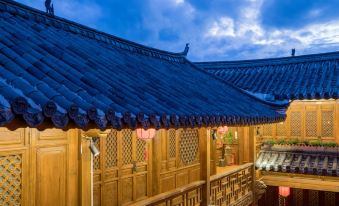 Wuji Parkjing Inn (Lijiang Ancient City Shop)