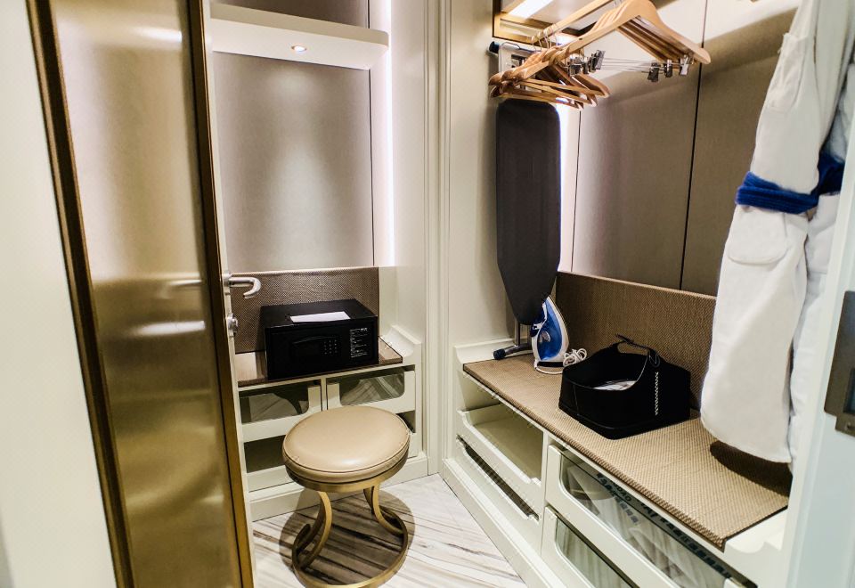 雅致行政大床房