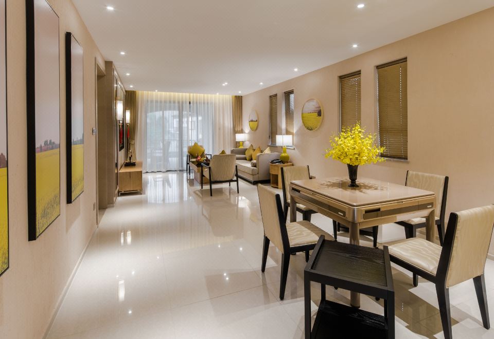 Yuetianxia Hot Spring HotelGarden Hot Spring Twin Suite