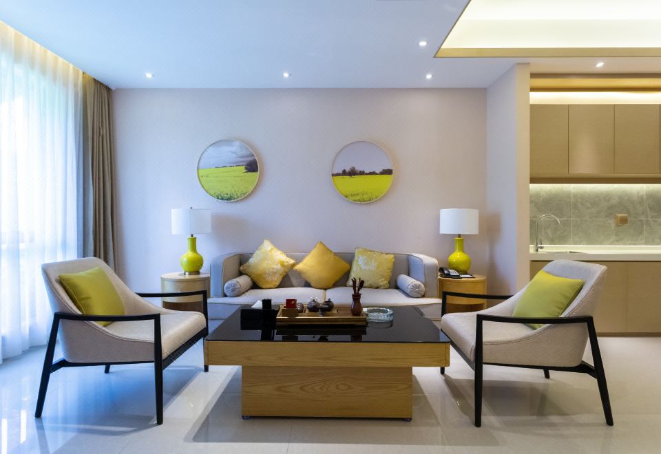 Yuetianxia Hot Spring HotelA Zone Hydrophilic Hot Spring Three Bedroom Villa