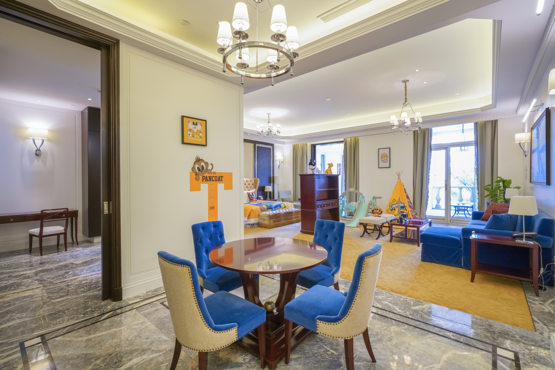 G-DUCK小黄鸭亲子家庭套房（享大客厅，黄鸭玩偶陪伴）