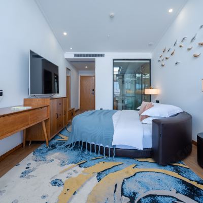 鏡泊•攬月湖景圓床房「STARS星空景+廣角觀湖+觀景浴缸」 瀘沽湖墨梵精品度假酒店優惠