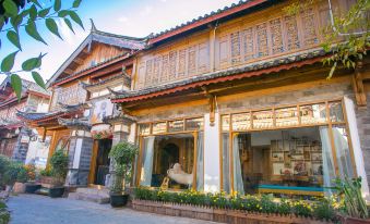 Huazhu ·  Huasiji Inn (Lijiang Ancient City Store)