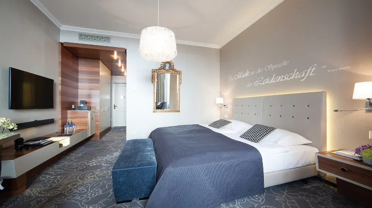 ホテル シュヴァイツァーホフ ルツェルン 部屋