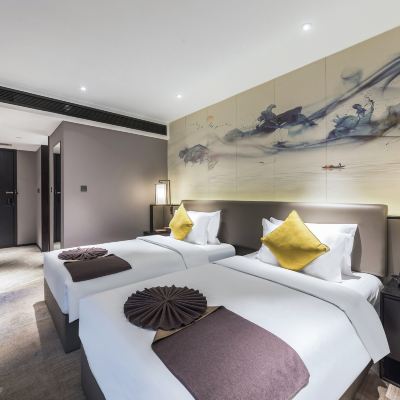 商務雙床房（零壓床墊+零壓枕+小冰箱+智能馬桶+雨淋頂噴） 麗呈東谷飯店（成都天府廣場店）優惠