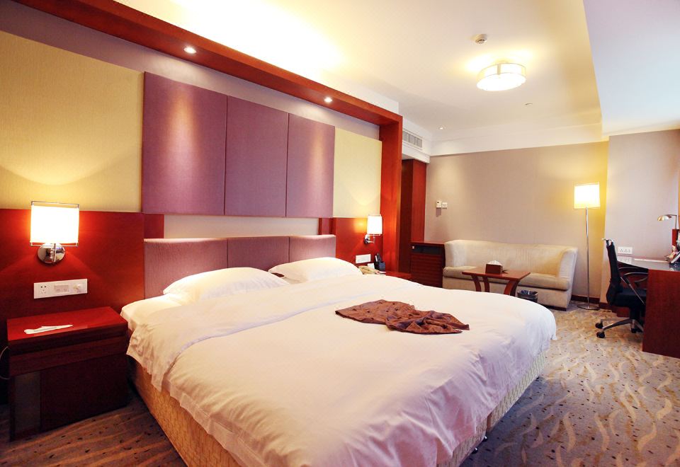 雅致豪華大床房