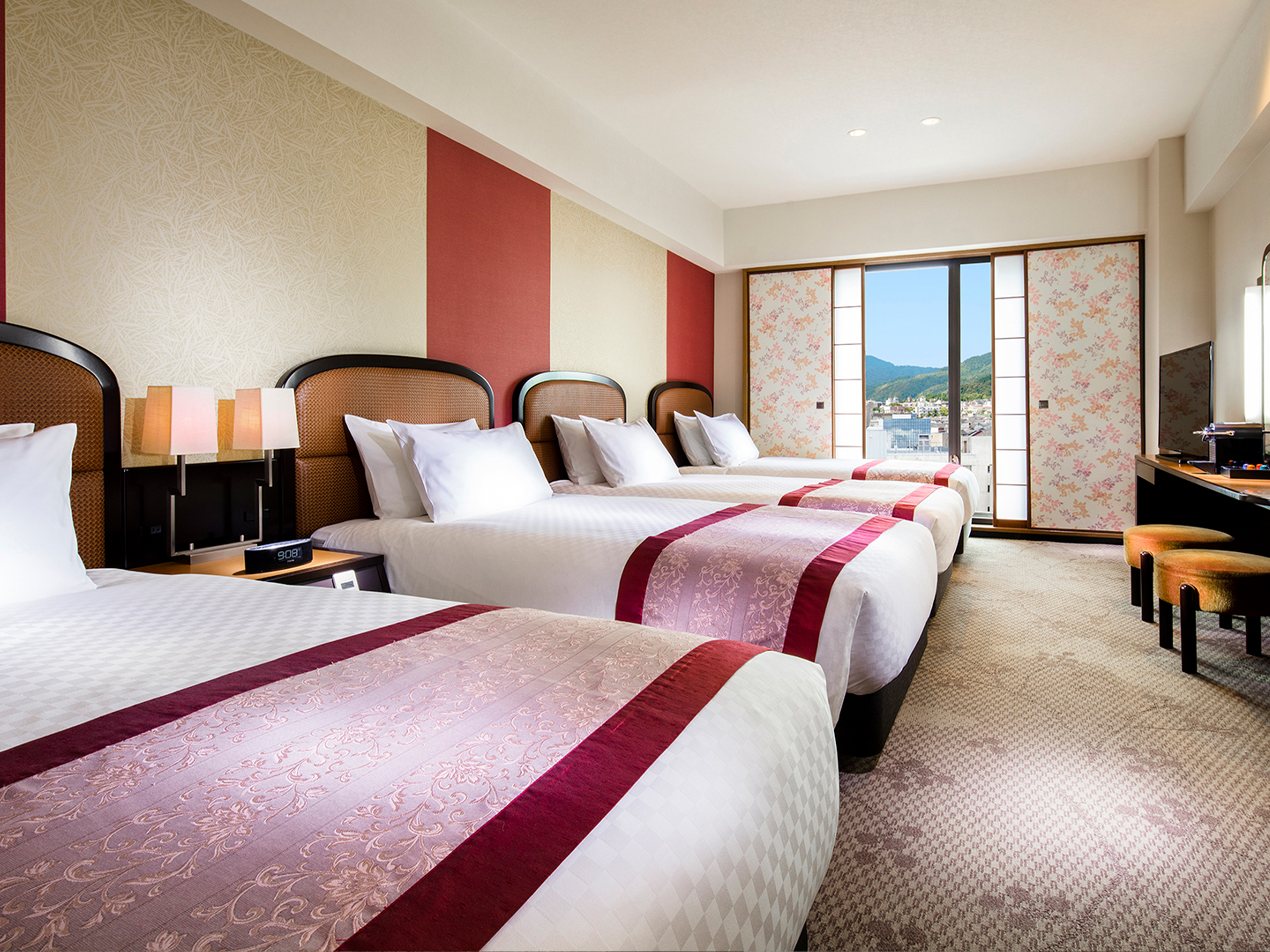 京都风楼层家庭房