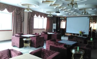 Pingwu Longhui Business Hotel