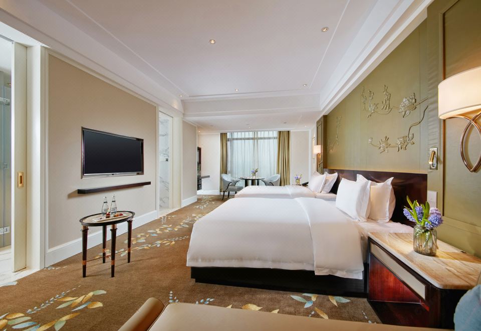 豪华双床城景房（暮色倾城落地窗）