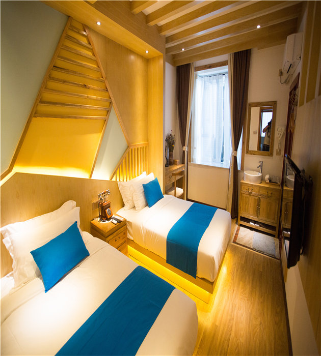 心靜半夏雙床房