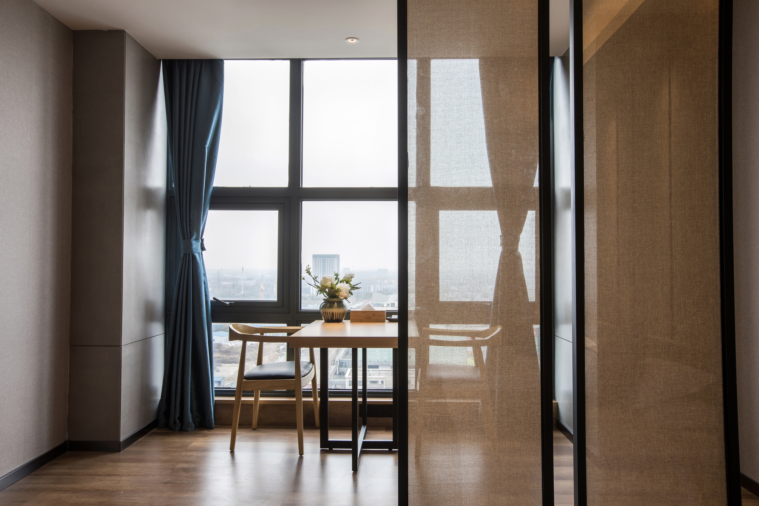 精典双床房（落地高空城景+静逸睡眠）