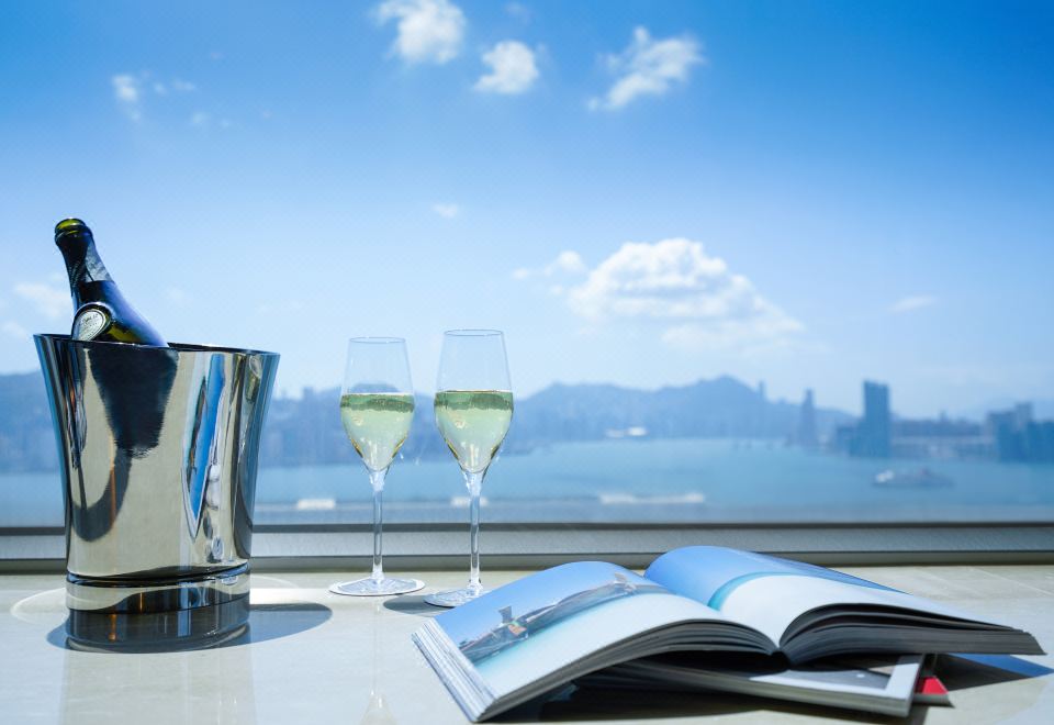 COZi Harbour View Suite