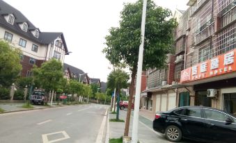 Zhuzhou Xianzhou Yiju Hotel