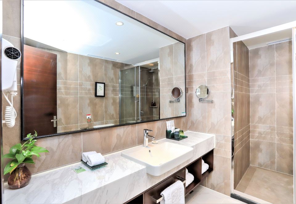 拈花精品大床房（L型4人沙發+詩意空間）