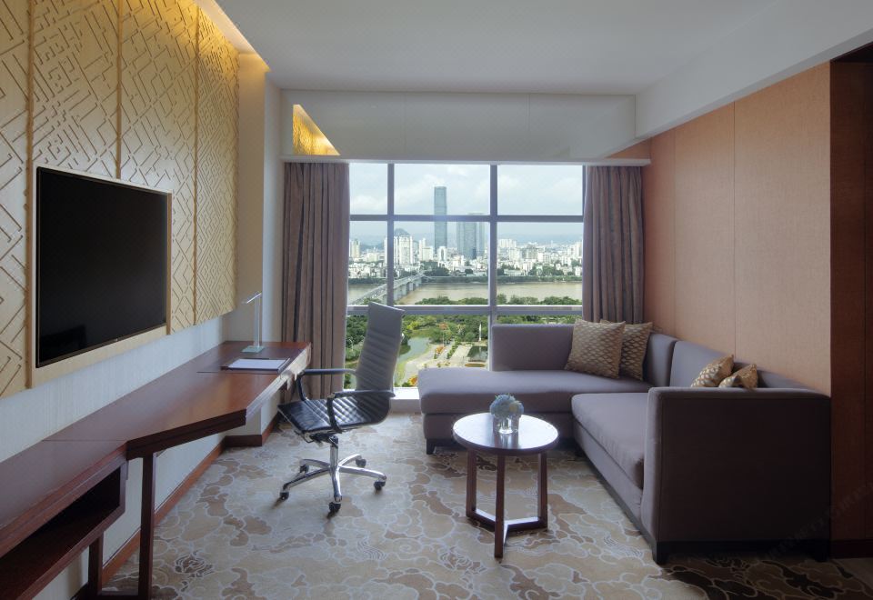 Radisson Blu Hotel LiuzhouSmall Business Suite
