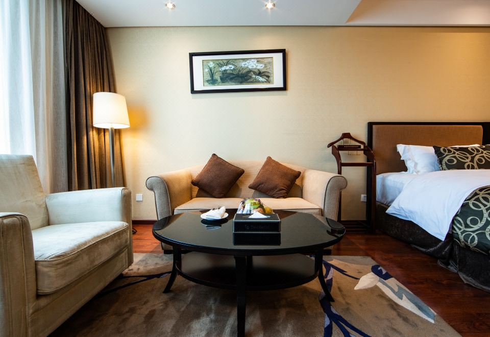 Hua Bin International HotelBusiness 2-bed Room