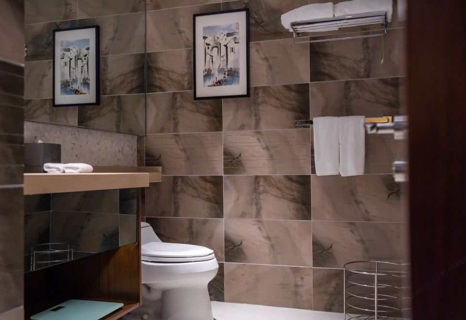 Oakwood Hotel & Residence SuzhouDeluxe Queen Room