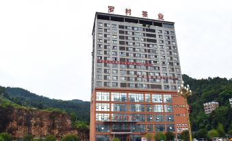Xingyi Business Hotel
