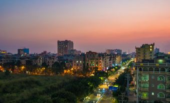 Dongxing Ruyi Hotel - Housity