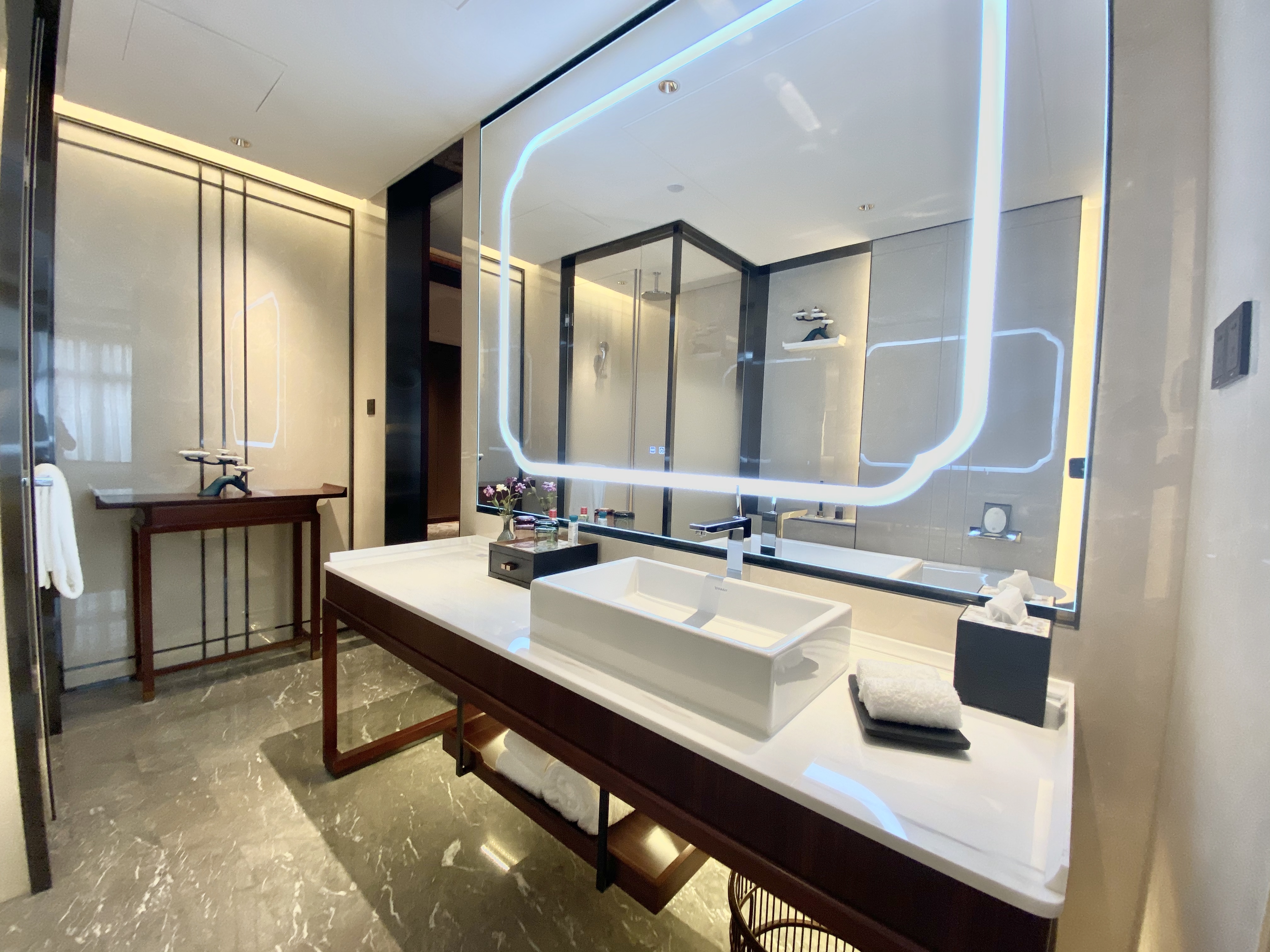 豪华景观大床房