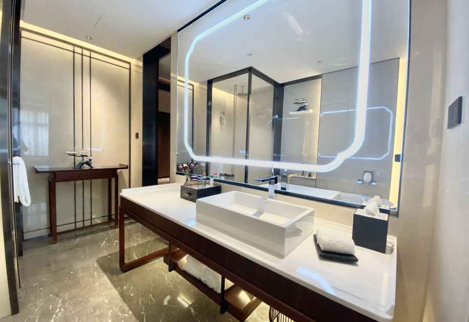 豪华景观大床房