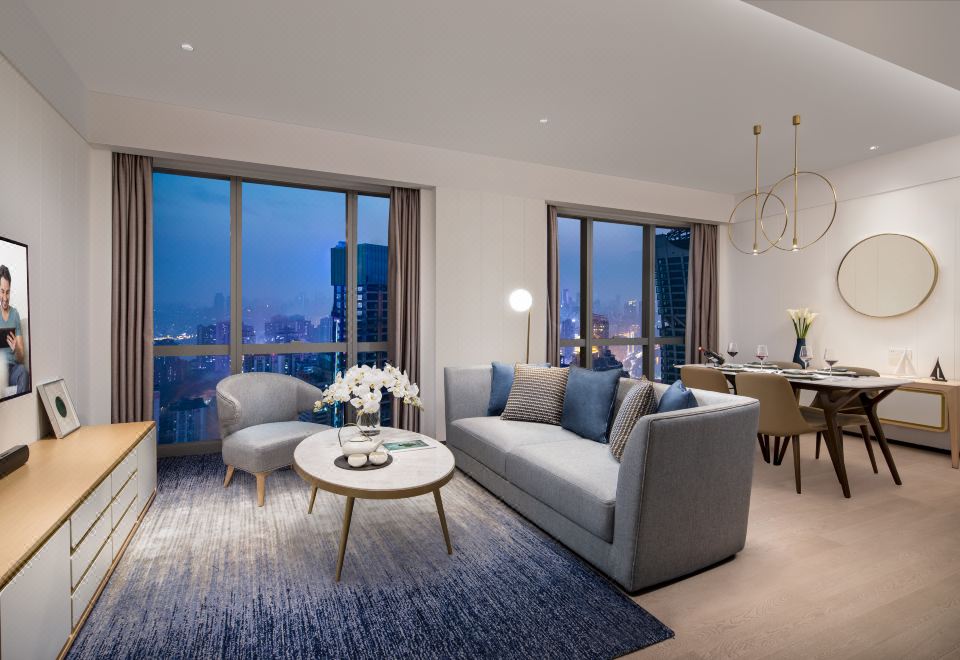 兩房行政套房（城市江景）