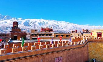 Tanggula Collection Hotel (Ganzi Geda Xiazi Square Store)