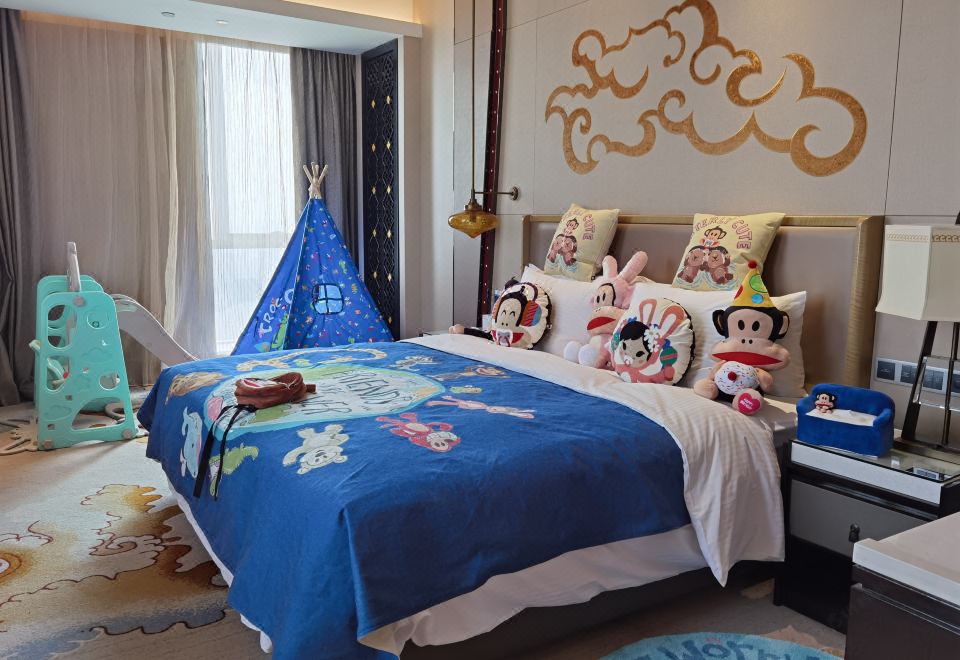 Wanda Vista XiningMonkey Themed Room