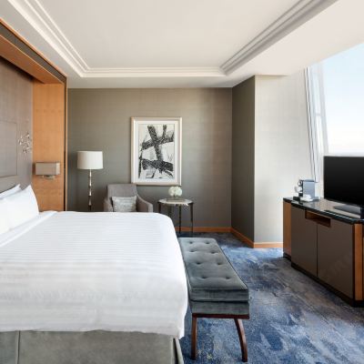 Superior Shard King Room Shangri-La the Shard, London Promo Code