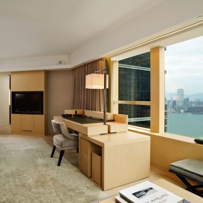 Studio 80 半海景豪華房 奕居優惠