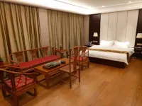 Jun Royal Pavilion Hotel