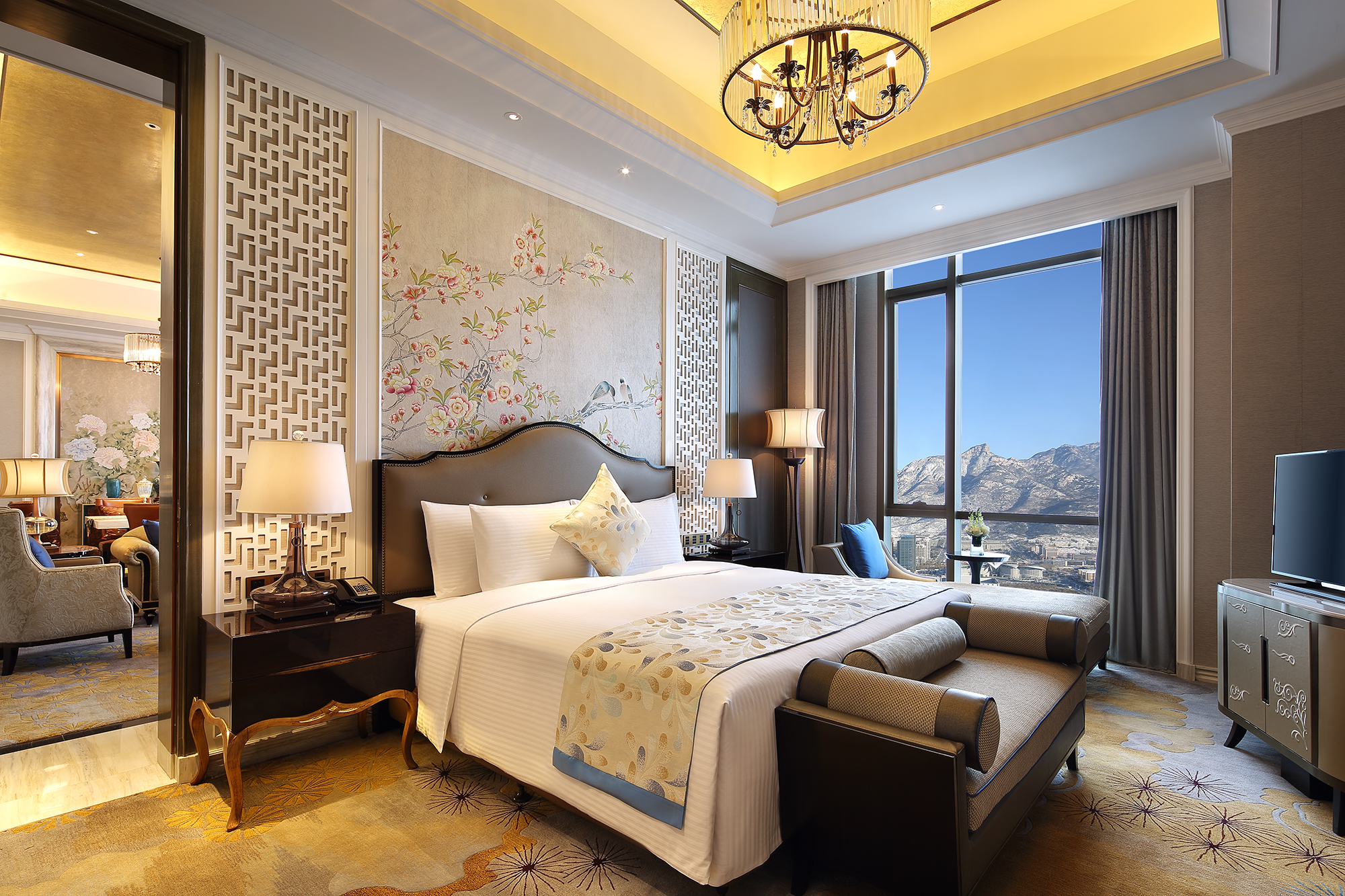 Wanda Realm Tai'an董事套房（直麪泰山+超大面积+功能齐全）