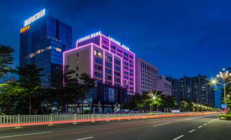 Lavande Hotel (Qingyuan Sports Park Qingcheng Station) - Housity