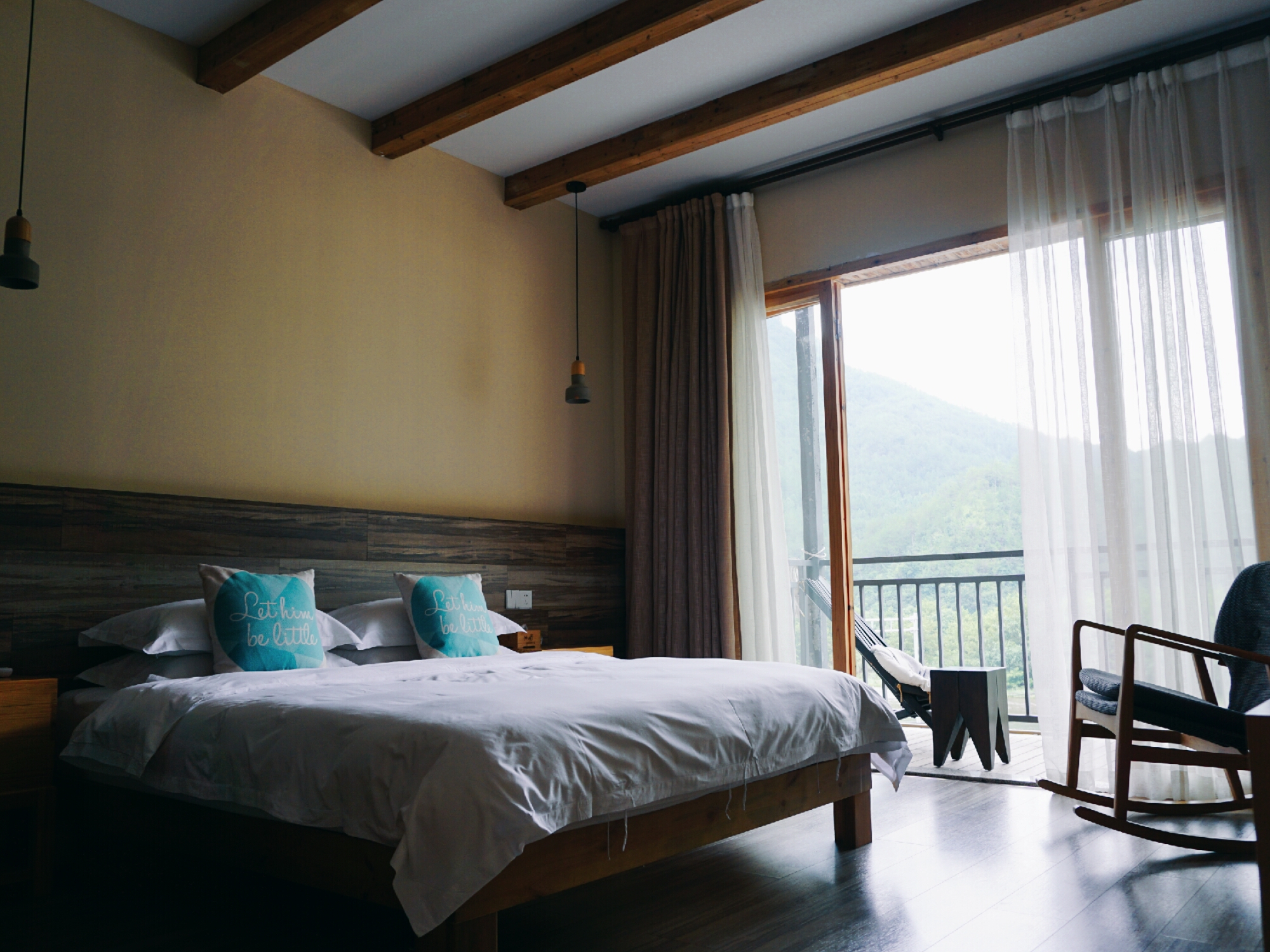 Danmo Creek-View Double Bed Room