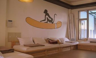 Monkey Surfing Backpackers HostelⅠ
