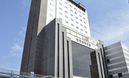 Hyunjin Tourist Hotel - Housity