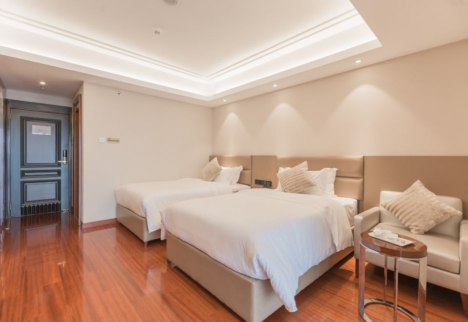 豪华双床房（乳胶床垫+阳台+晾衣杆+小冰箱）